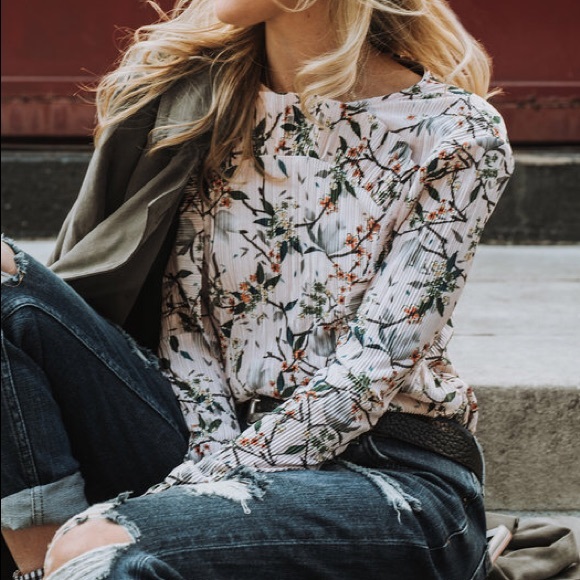 Topshop Print Ruffle Plissé Top - Picture 13 of 13